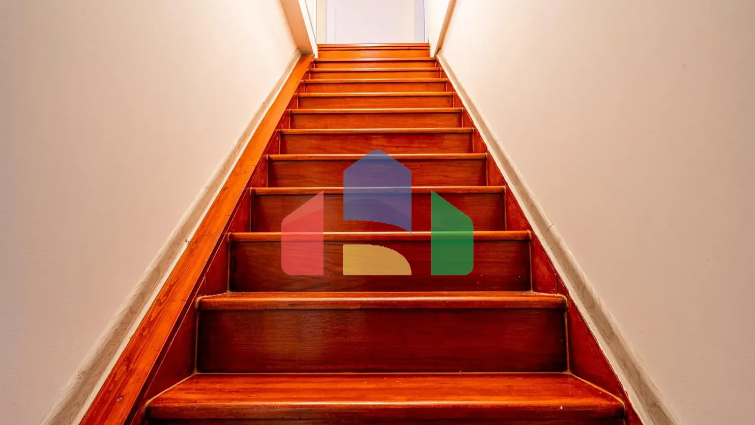 На продажу другие объекты коммерческой недвижимости 100 m²