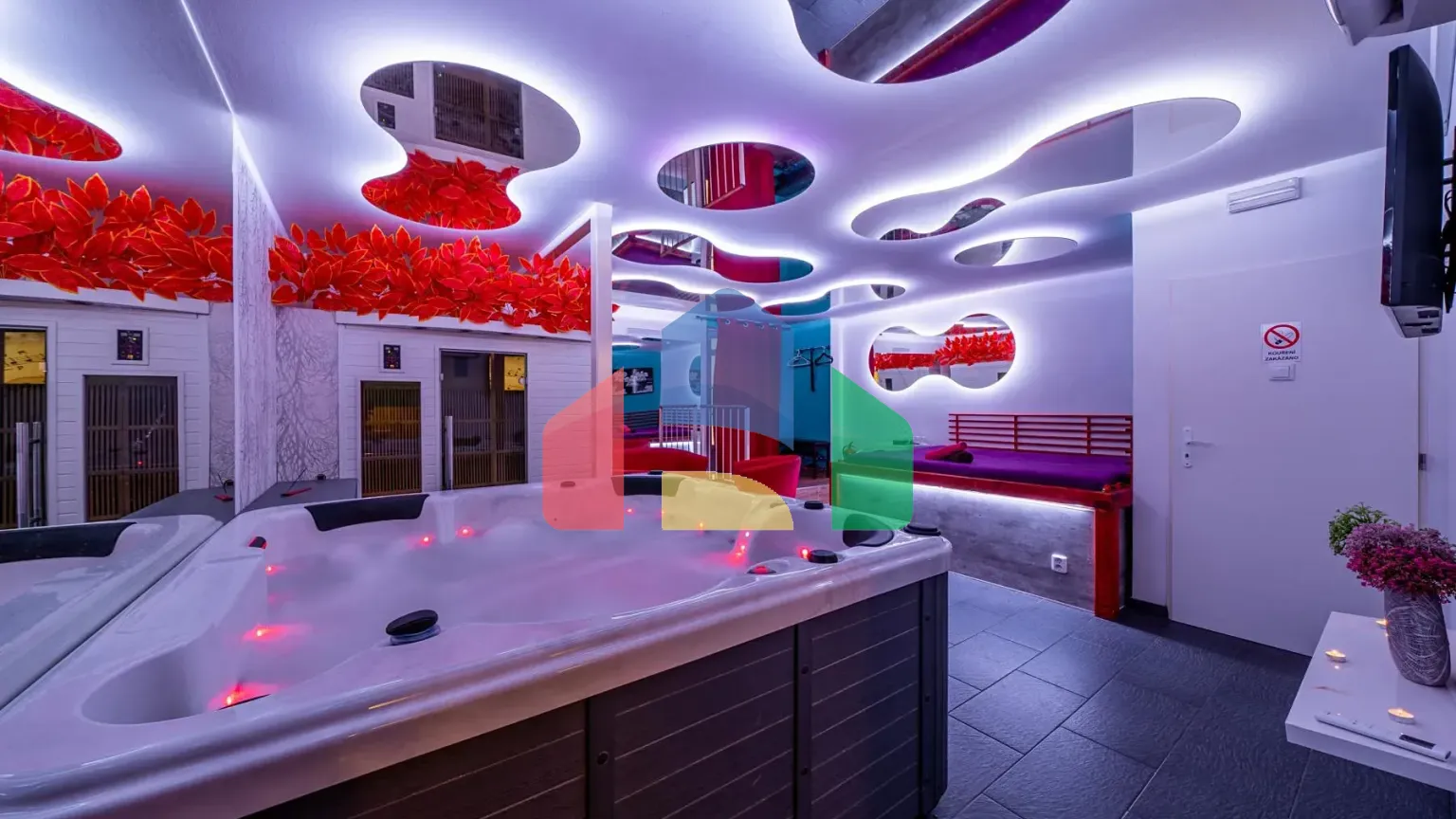 На продажу другие объекты коммерческой недвижимости 100 m²