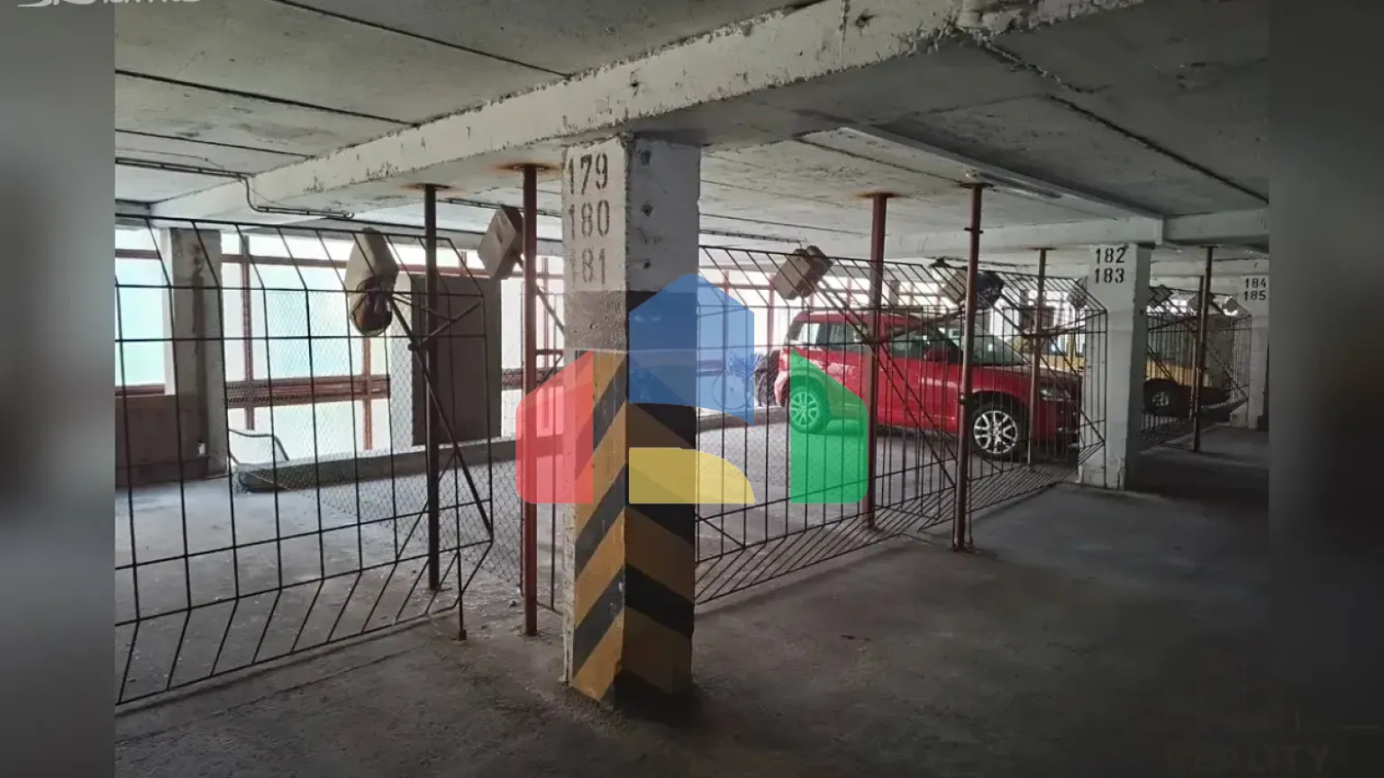 На продажу гаражи 18 m²