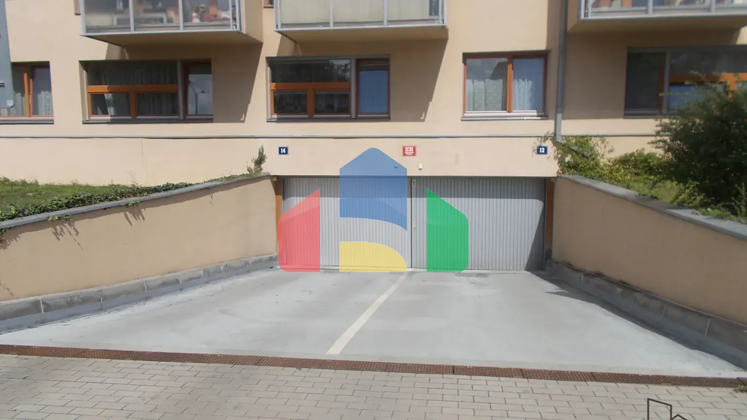 На продажу гаражи 18 m²