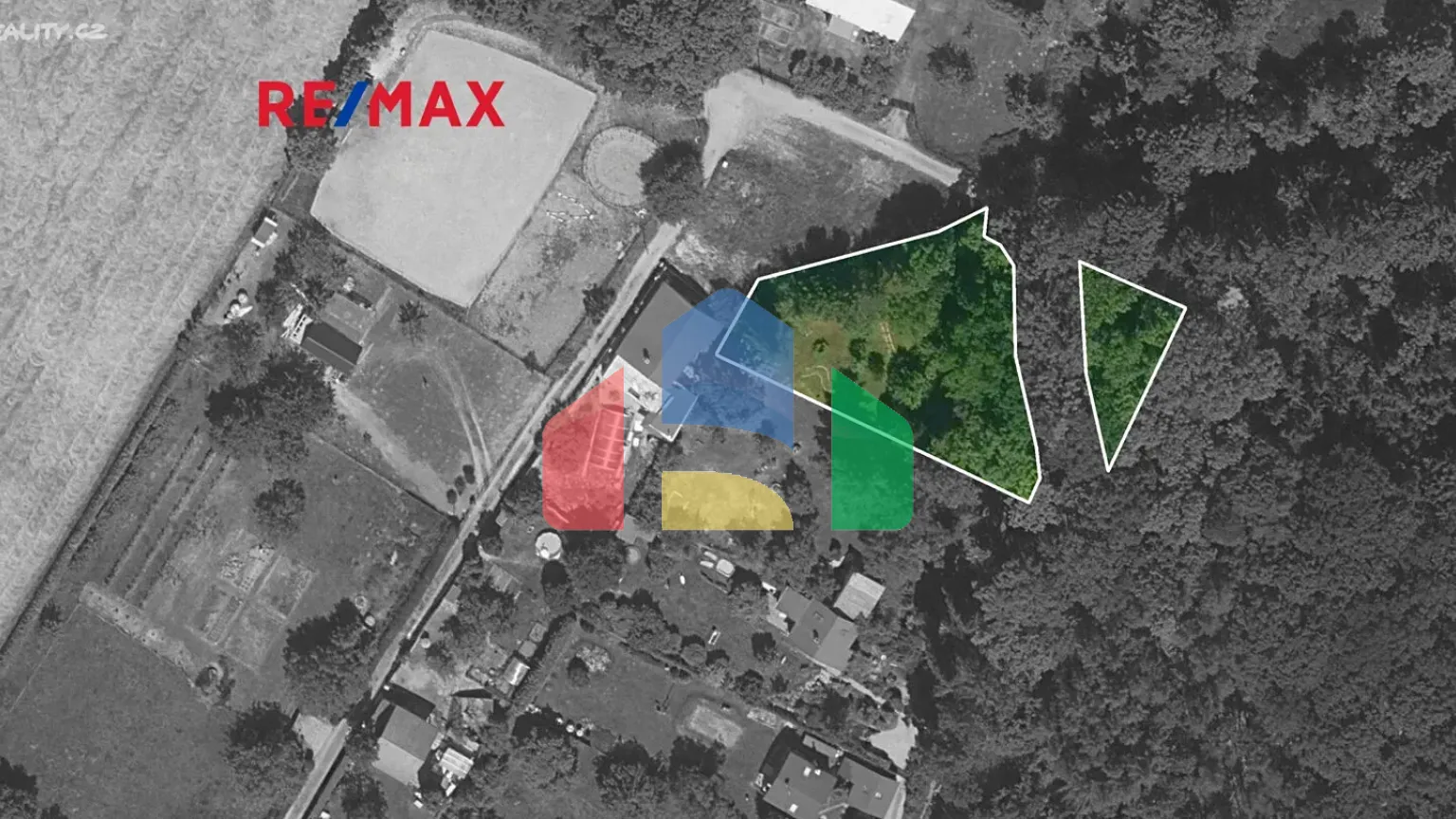 На продажу сады 1217 m²