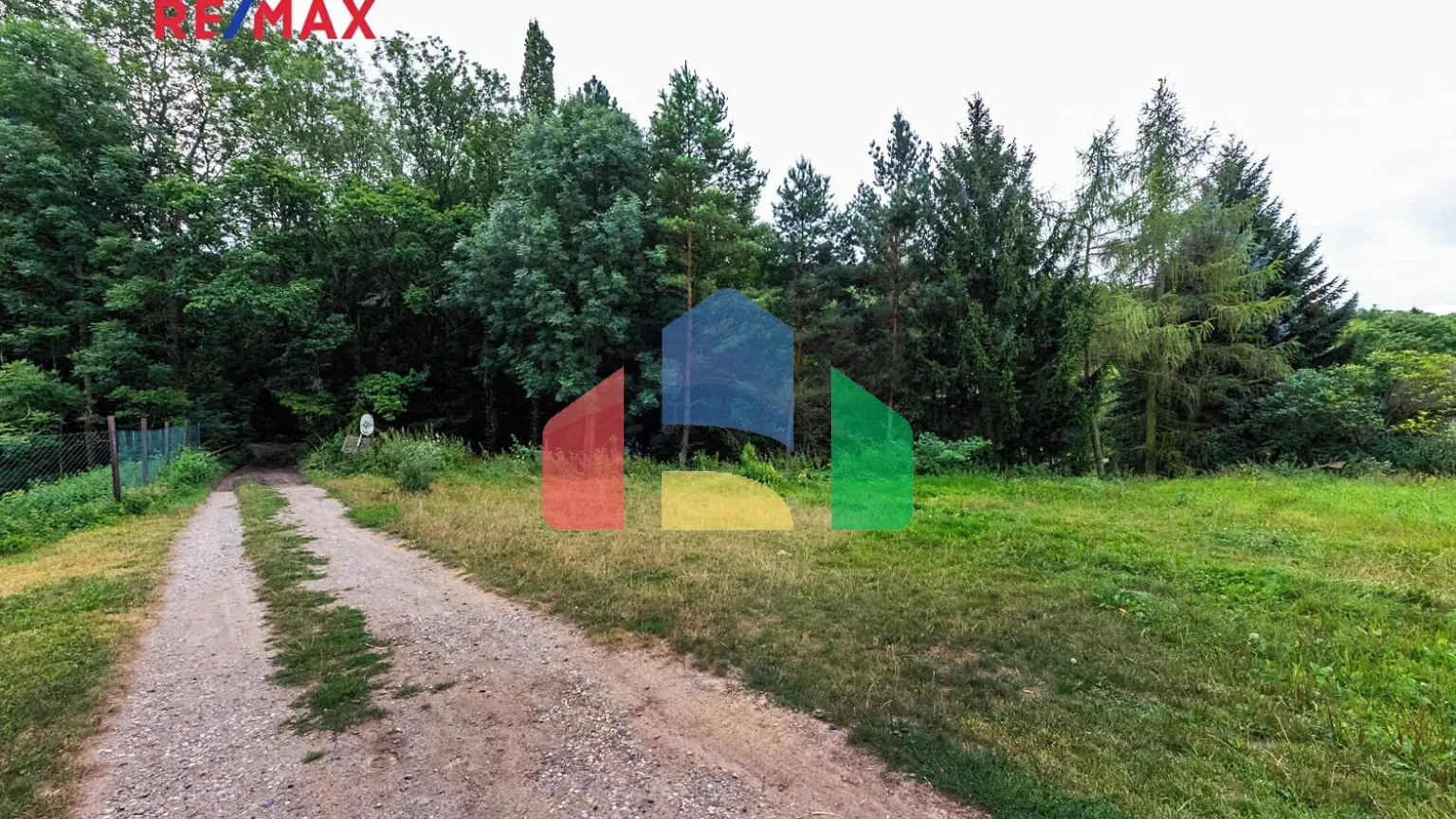 На продажу сады 1217 m²