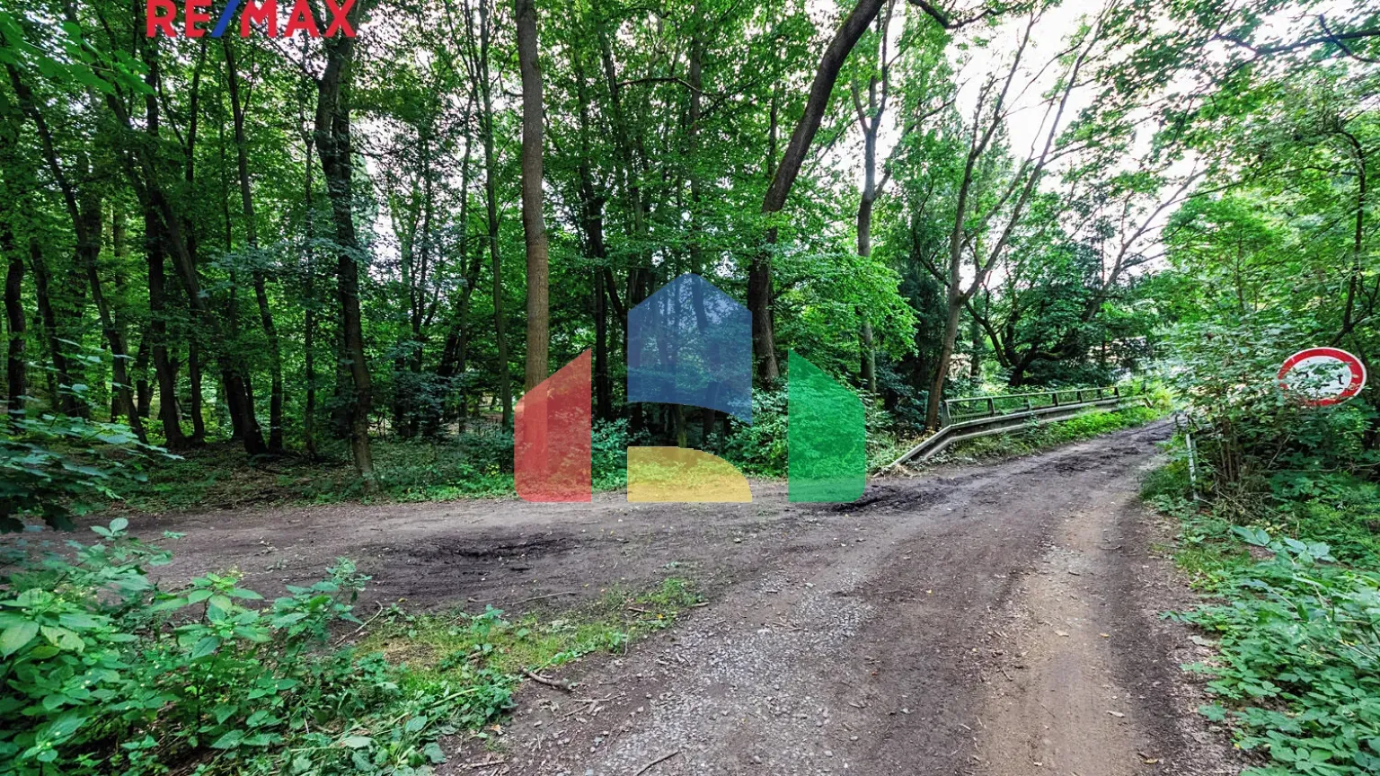 На продажу сады 1217 m²