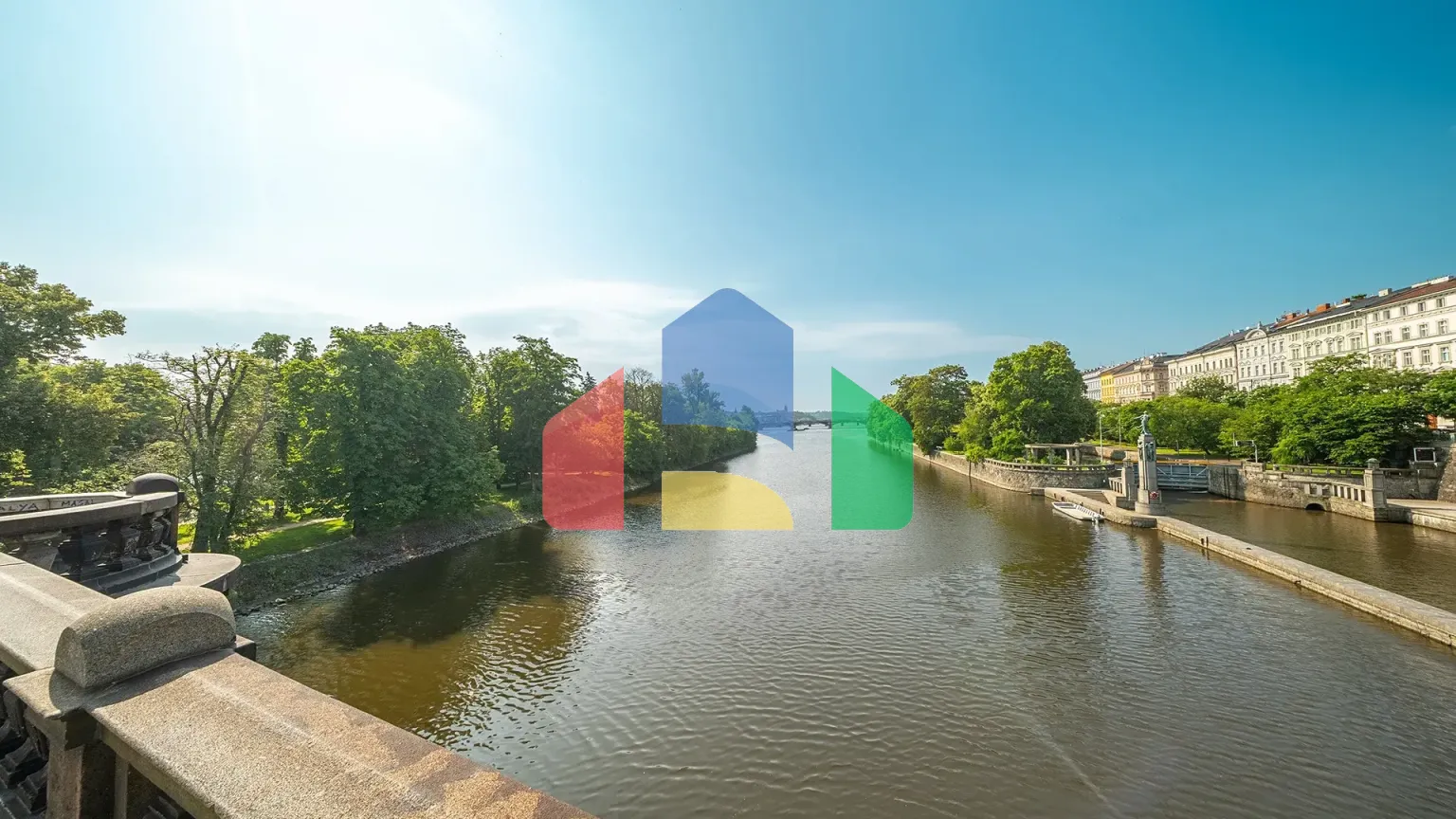 На продажу торговые помещения 95 m²