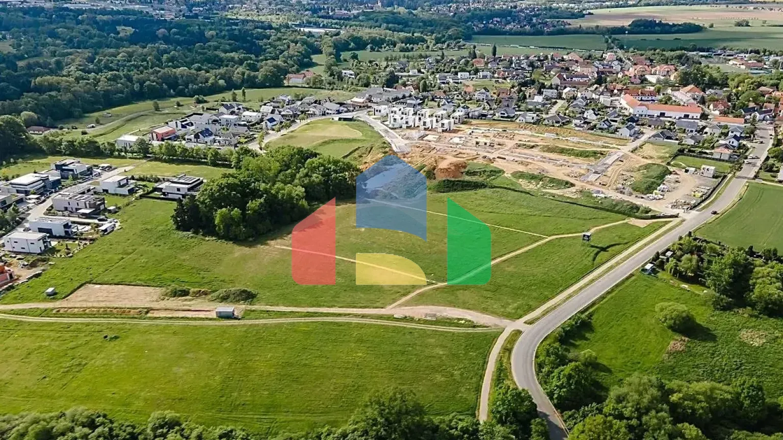 На продажу участки под строительство 1027 m²