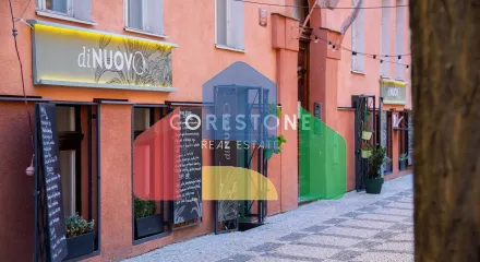 На продажу многоквартирные дома 1650 m²