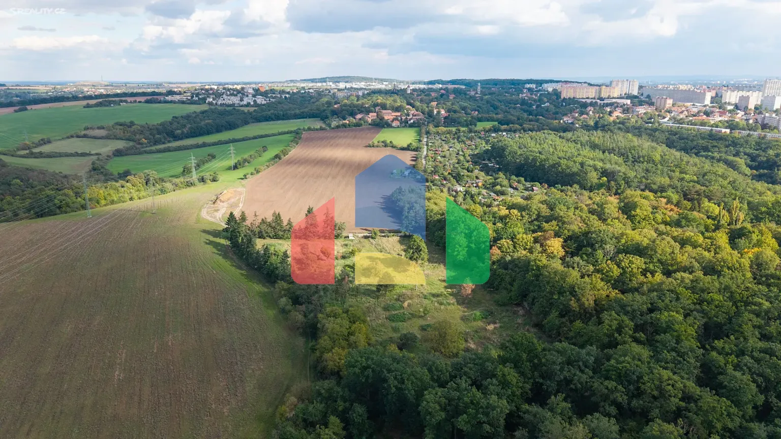 На продажу участки под строительство 15141 m²