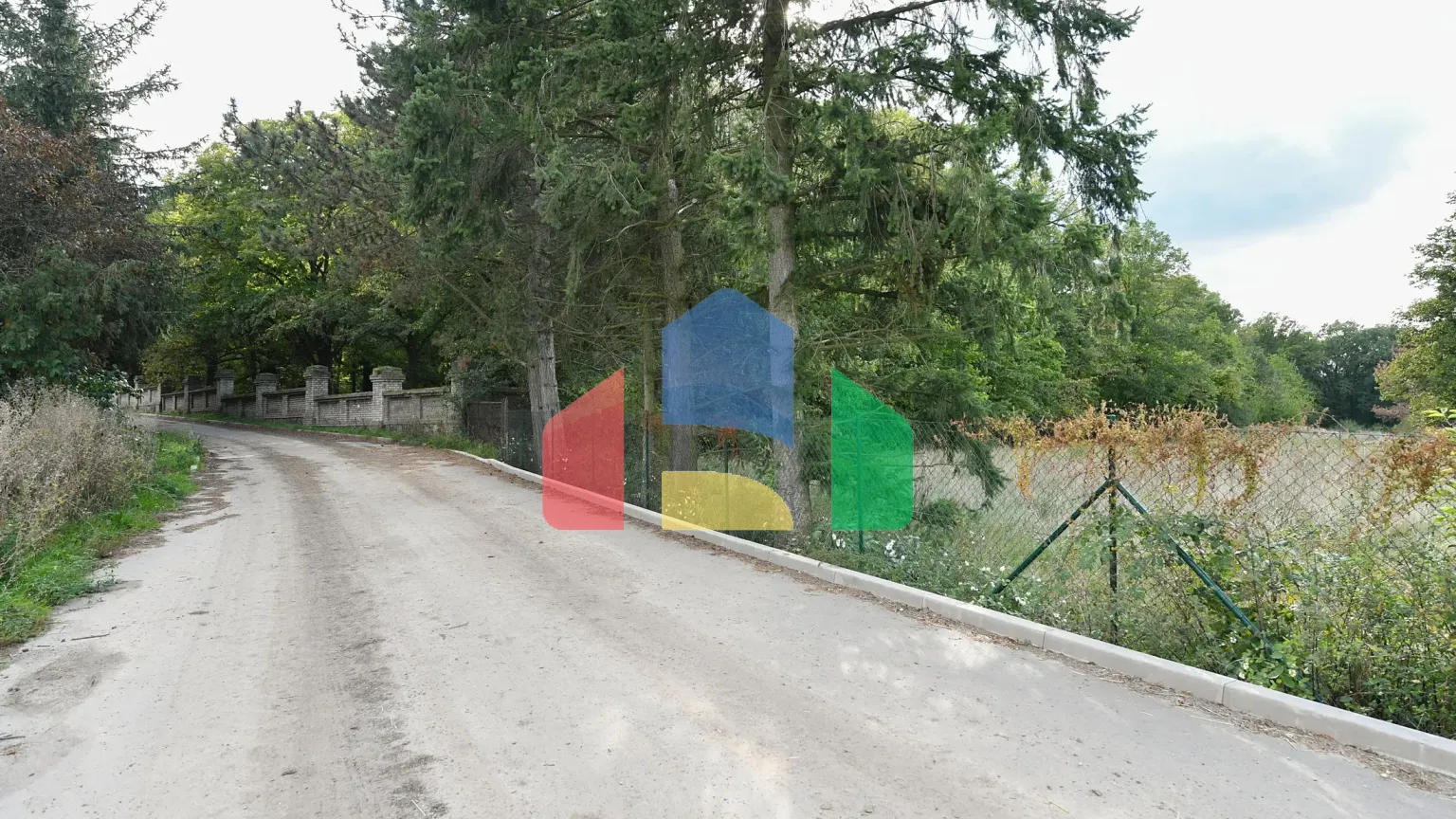 На продажу участки под строительство 15141 m²