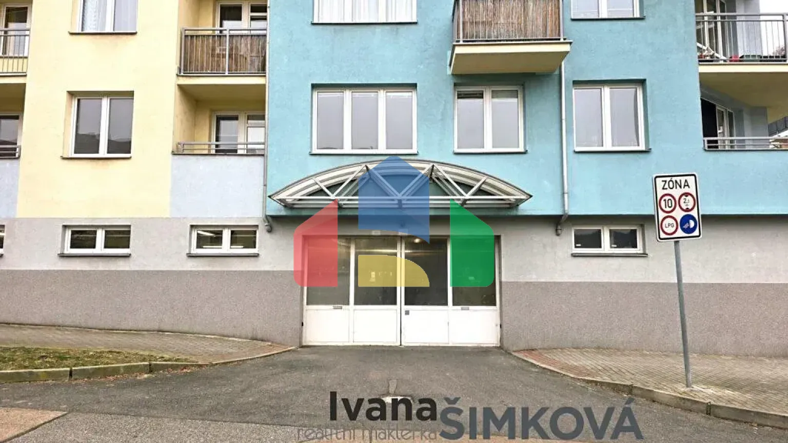 На продажу парковки 12 m²