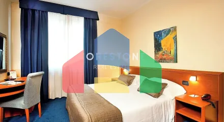 На продажу отели, гостиницы 1350 m²