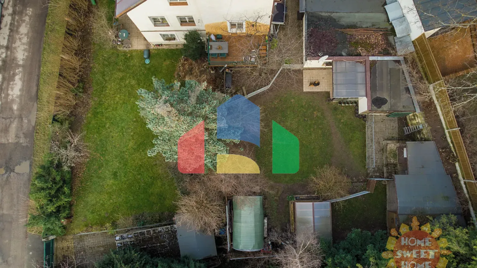 На продажу участки под строительство 389 m²