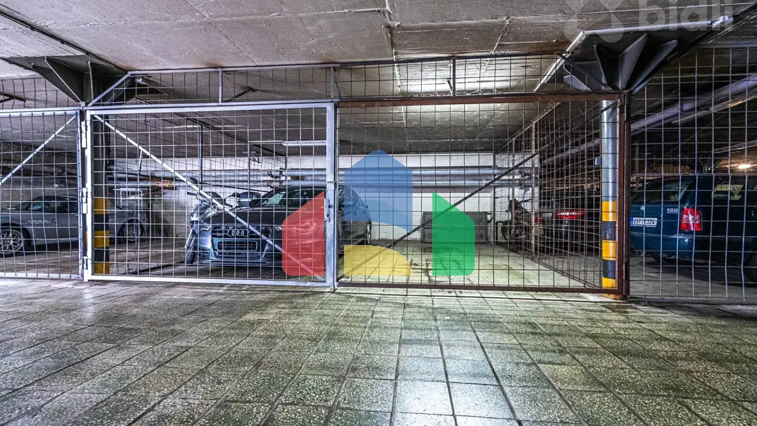 На продажу парковки 17 m²