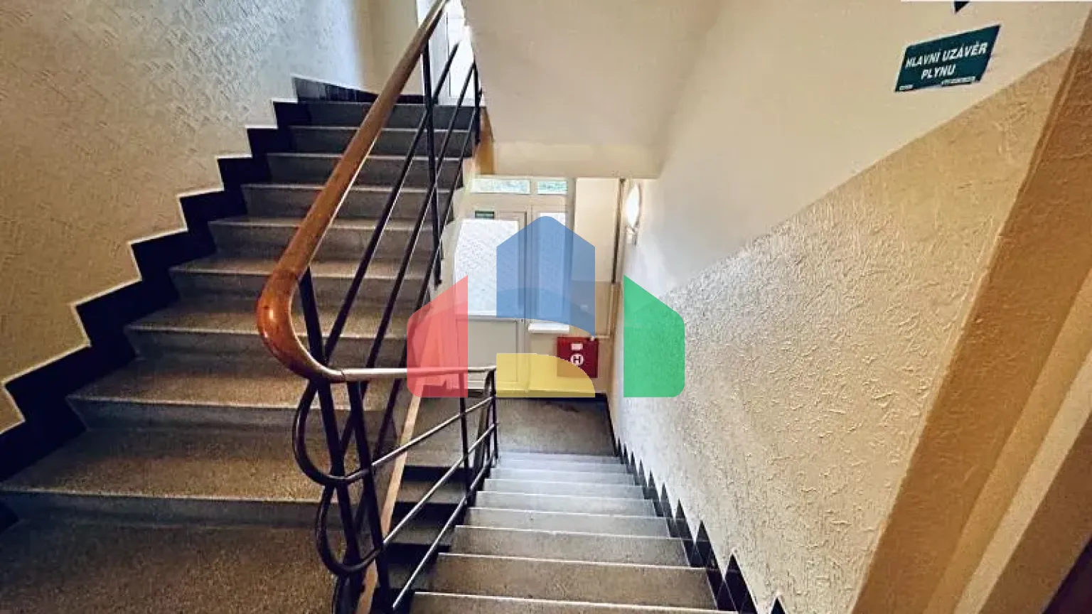 На продажу другие объекты коммерческой недвижимости 24 m²