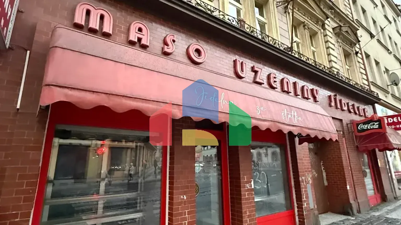 На продажу многоквартирные дома 960 m²