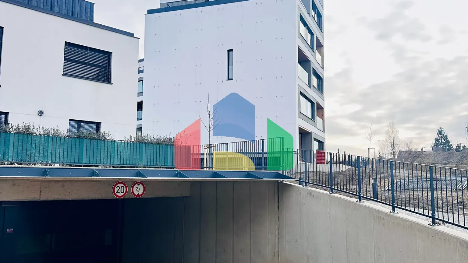 На продажу парковки 13 m²