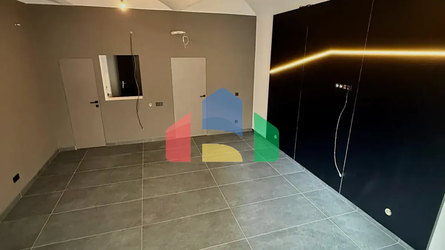 На продажу офисные помещения 55 m²