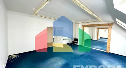 На продажу офисные помещения 286 m²