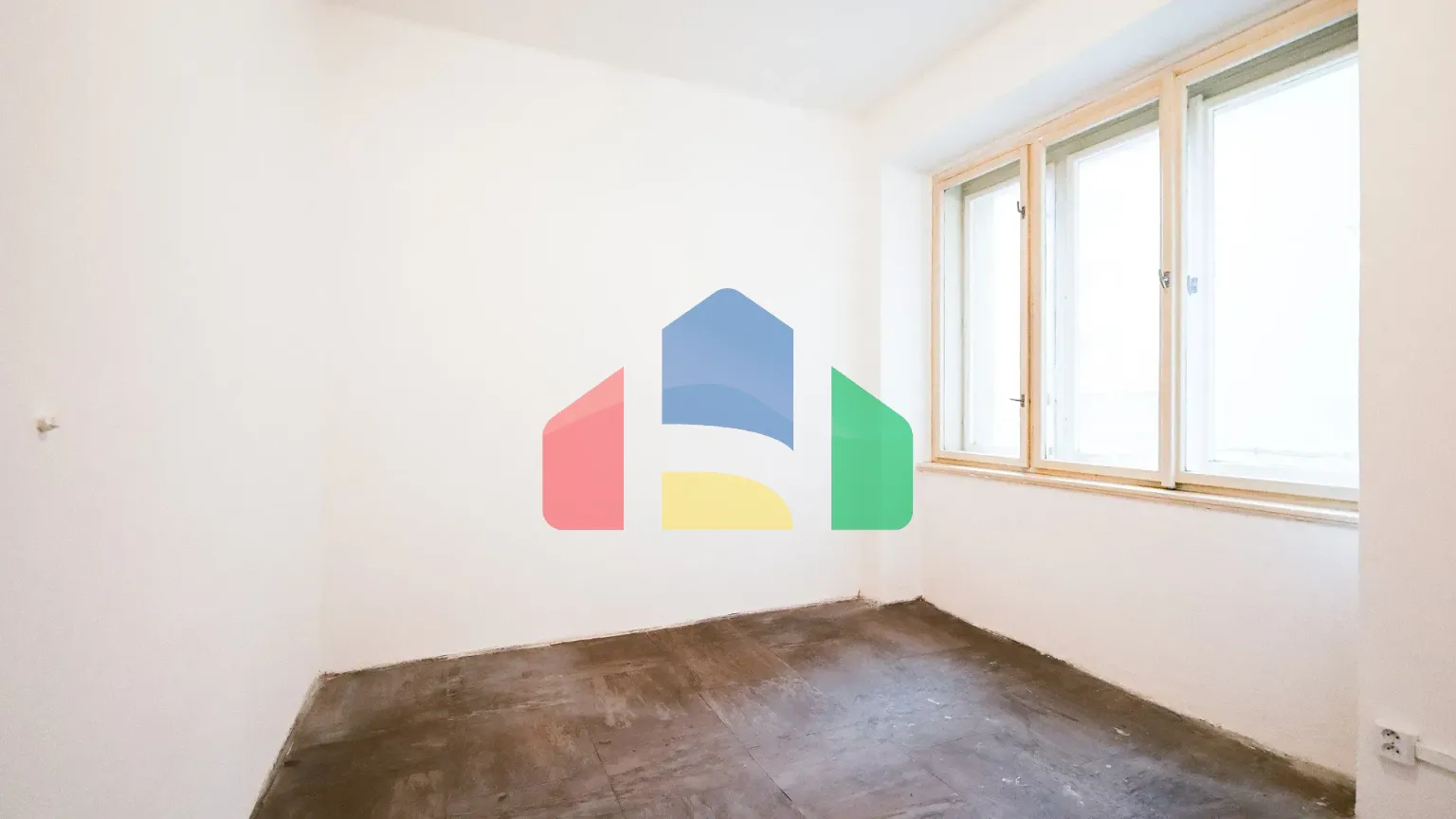 На продажу торговые помещения 79 m²