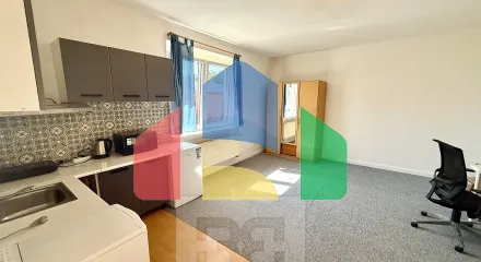 На продажу многоквартирные дома 657 m²