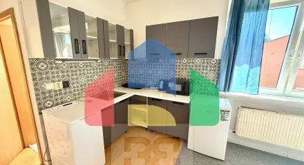 На продажу многоквартирные дома 657 m²