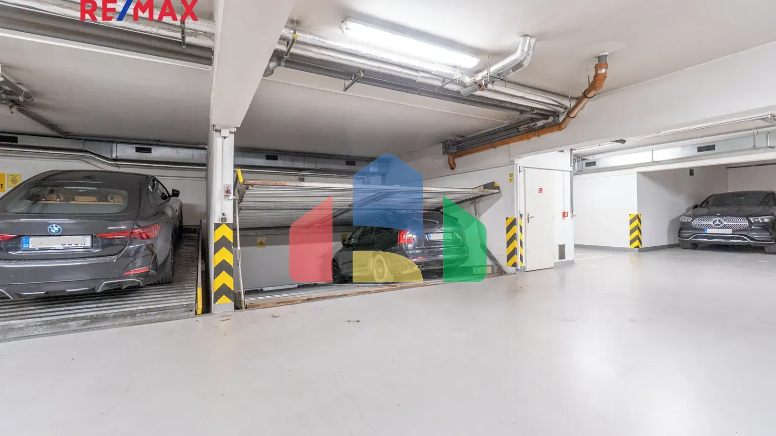 На продажу парковки 12 m²