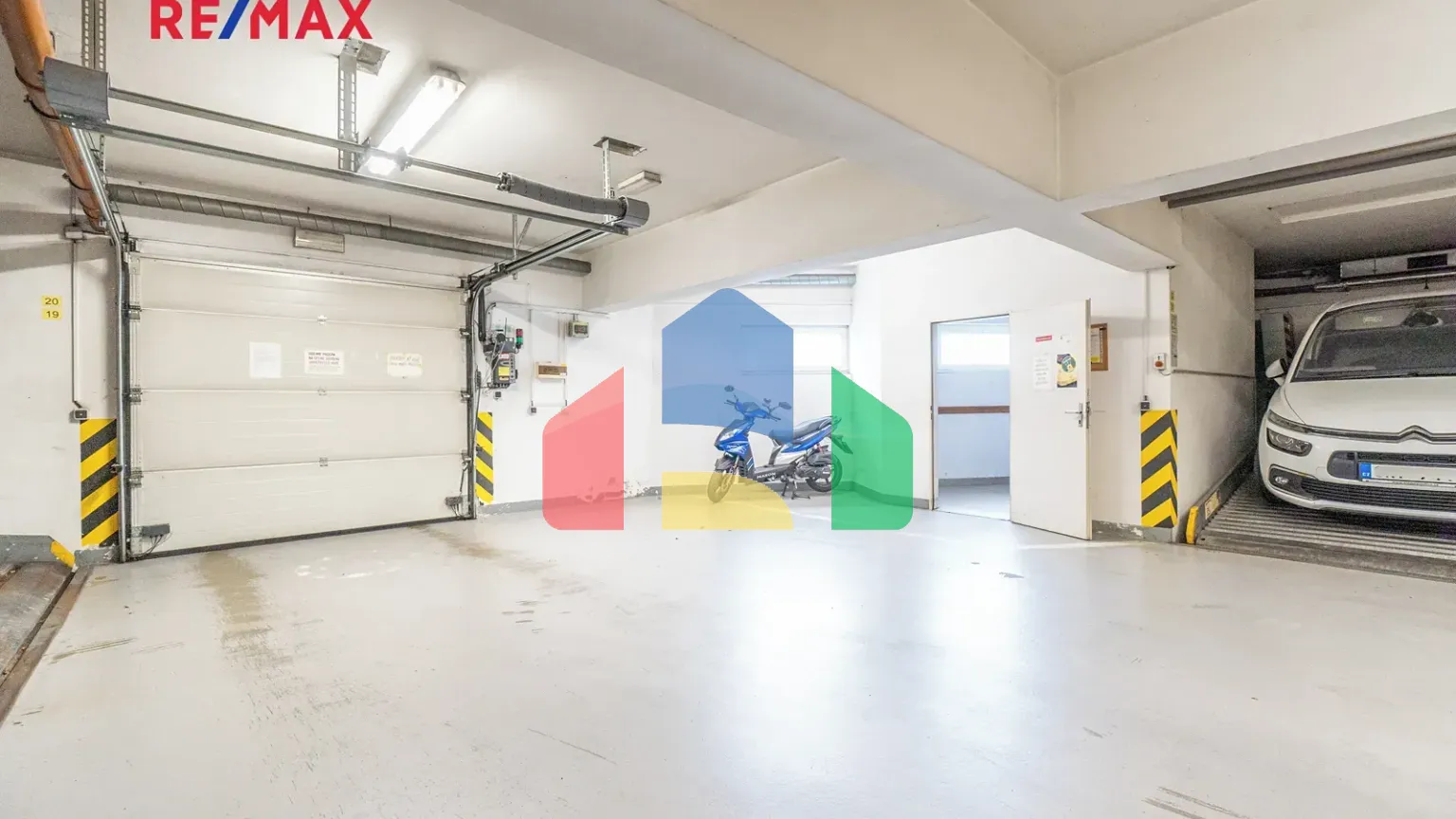 На продажу парковки 12 m²