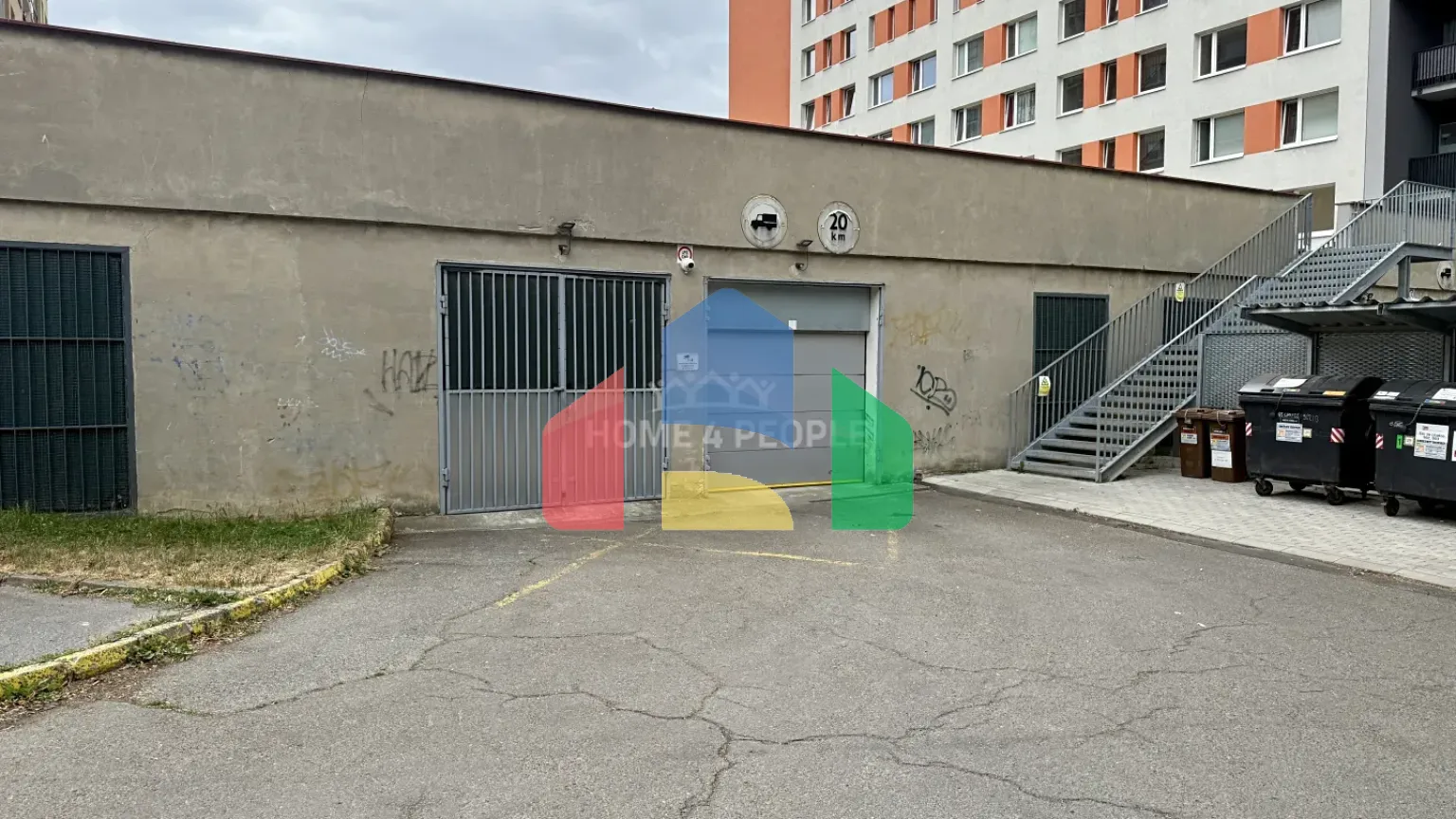 На продажу парковки 11 m²