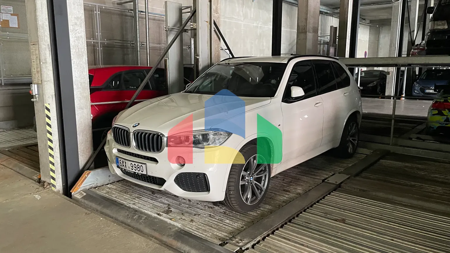 На продажу парковки 12 m²