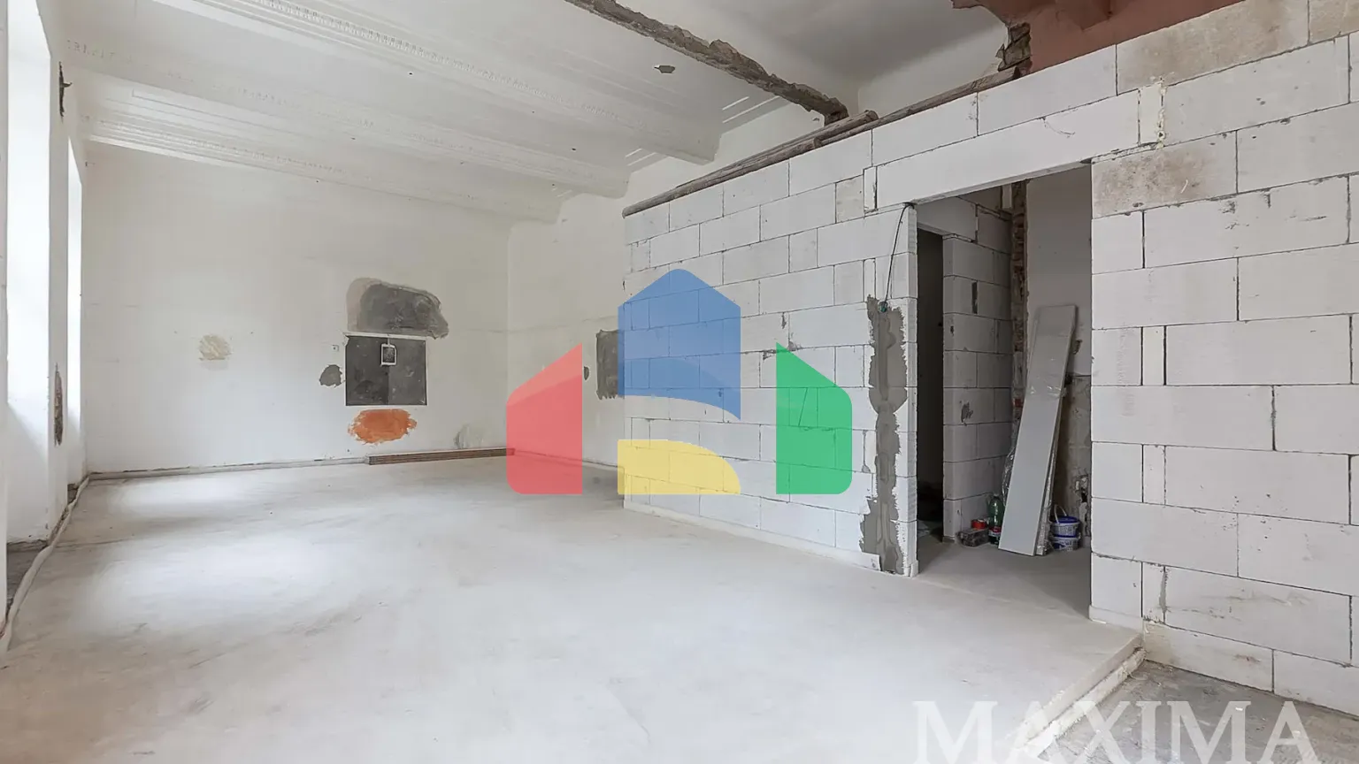 На продажу торговые помещения 53 m²