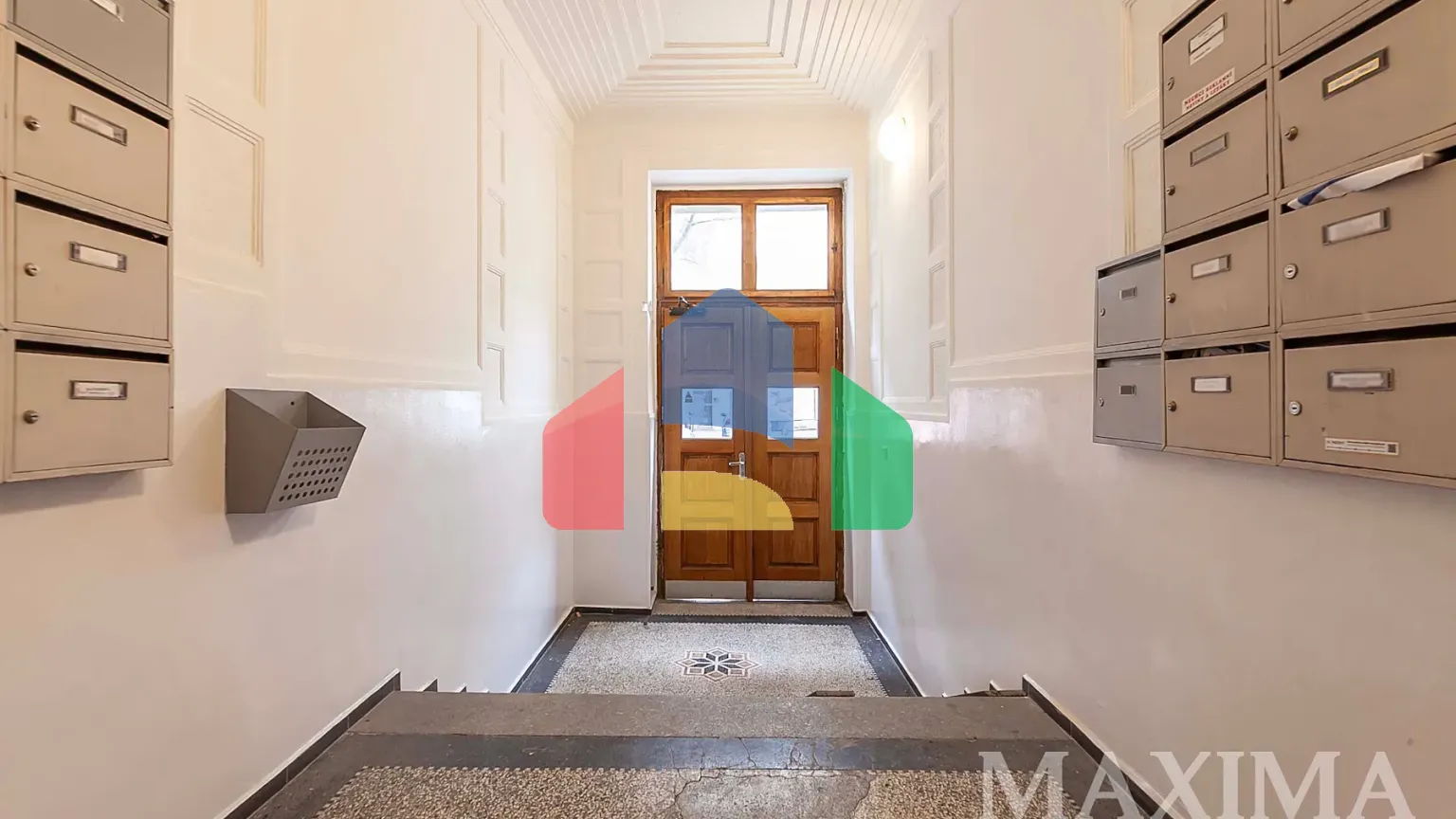 На продажу торговые помещения 53 m²