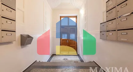 На продажу торговые помещения 53 m²