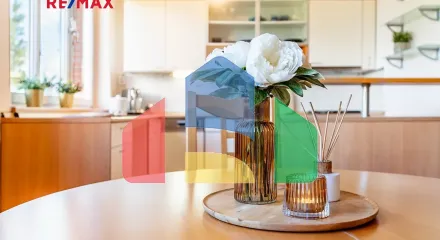 На продажу квартира 3-комн. студия 82 m²