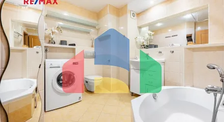 На продажу квартира 3-комн. студия 82 m²