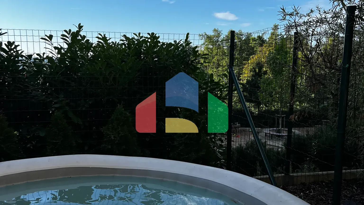 На продажу квартира 3-комн. студия 76 m²