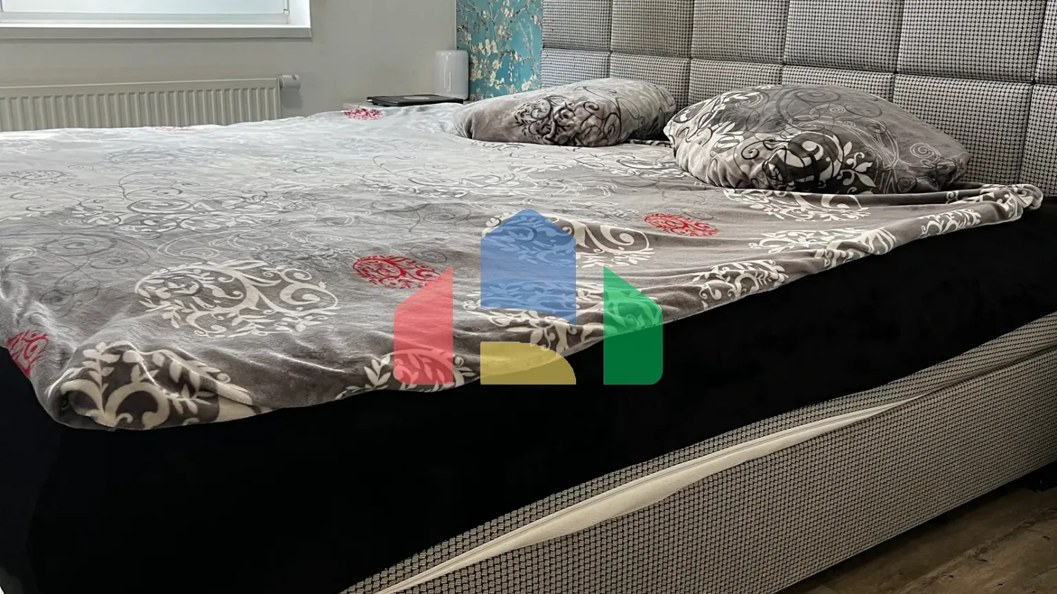 На продажу квартира 3-комн. студия 76 m²