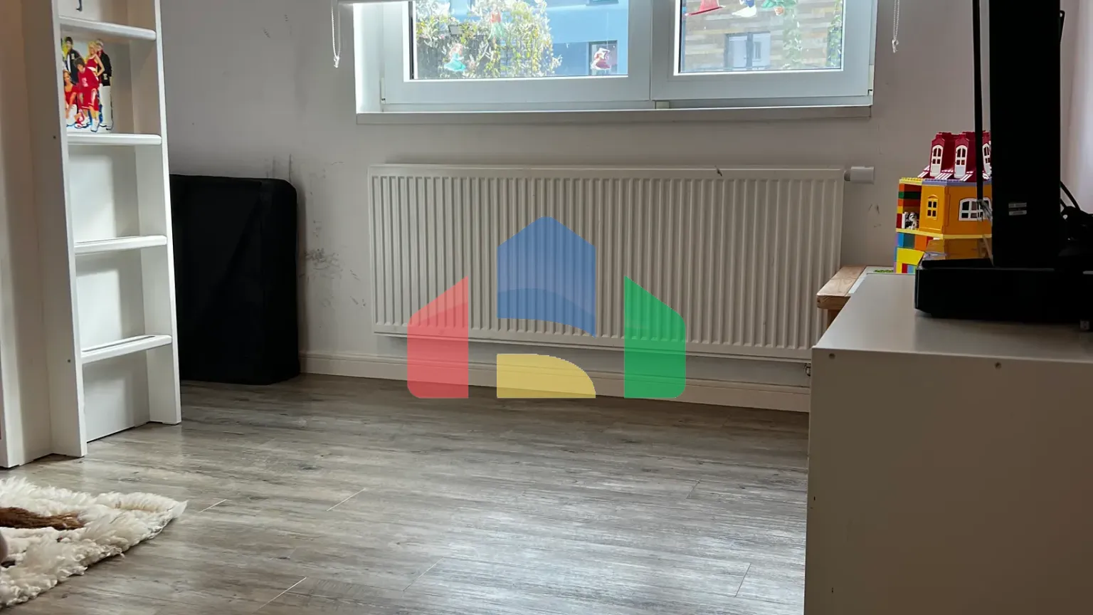 На продажу квартира 3-комн. студия 76 m²