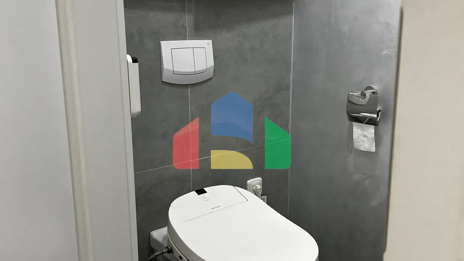 На продажу квартира 3-комн. студия 76 m²