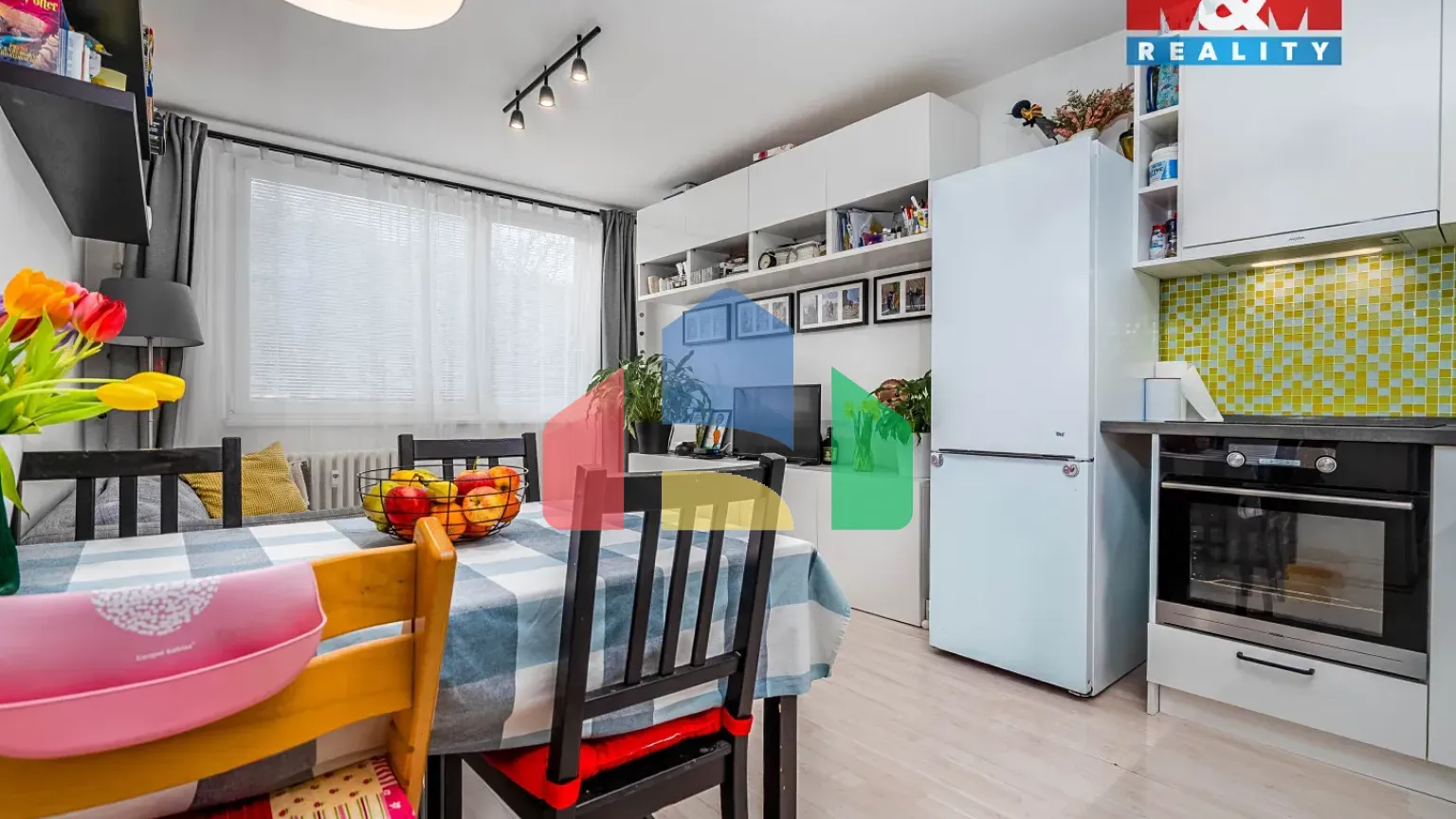 На продажу квартира 2-комн. студия 53 m²