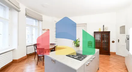 На продажу квартира 3-комн. студия 96 m²