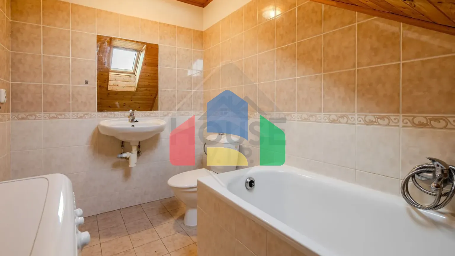 На продажу квартира 1-комн. студия 48 m²