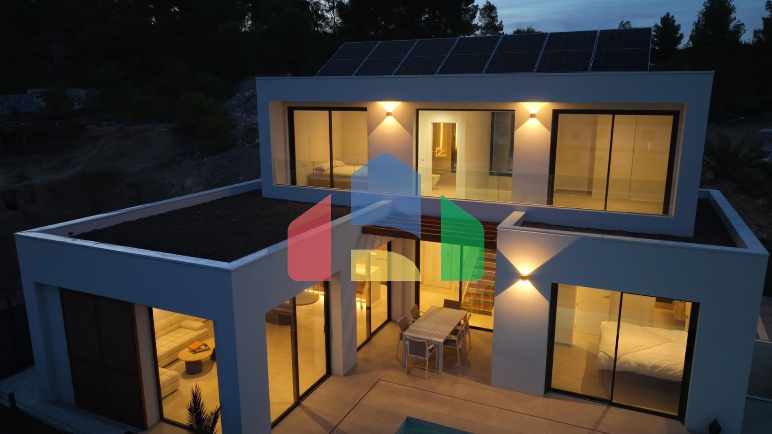 НОВЫЕ ВИЛЛЫ В АЛЬФАС-ДЕЛЬ-ПИ