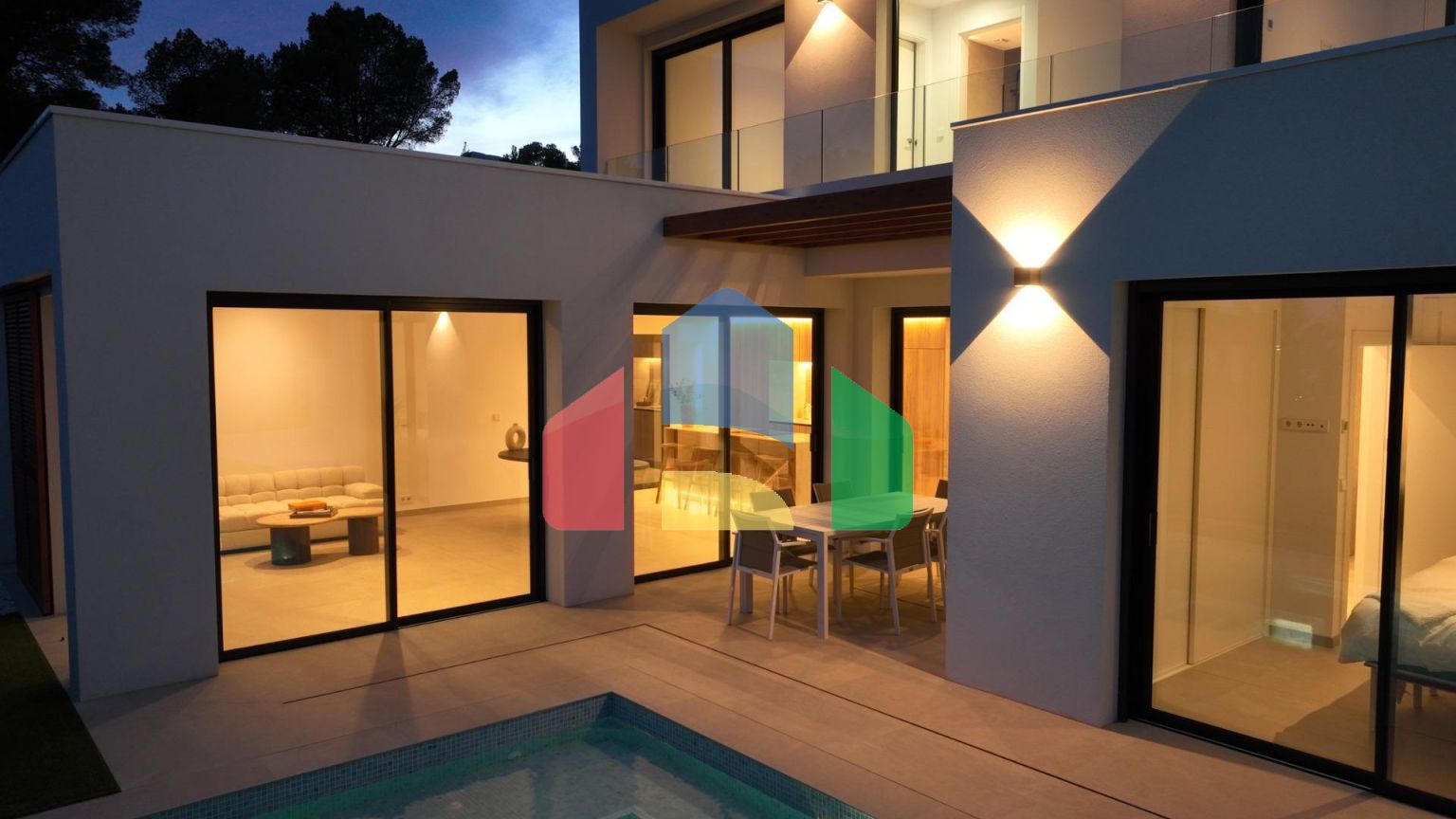 НОВЫЕ ВИЛЛЫ В АЛЬФАС-ДЕЛЬ-ПИ