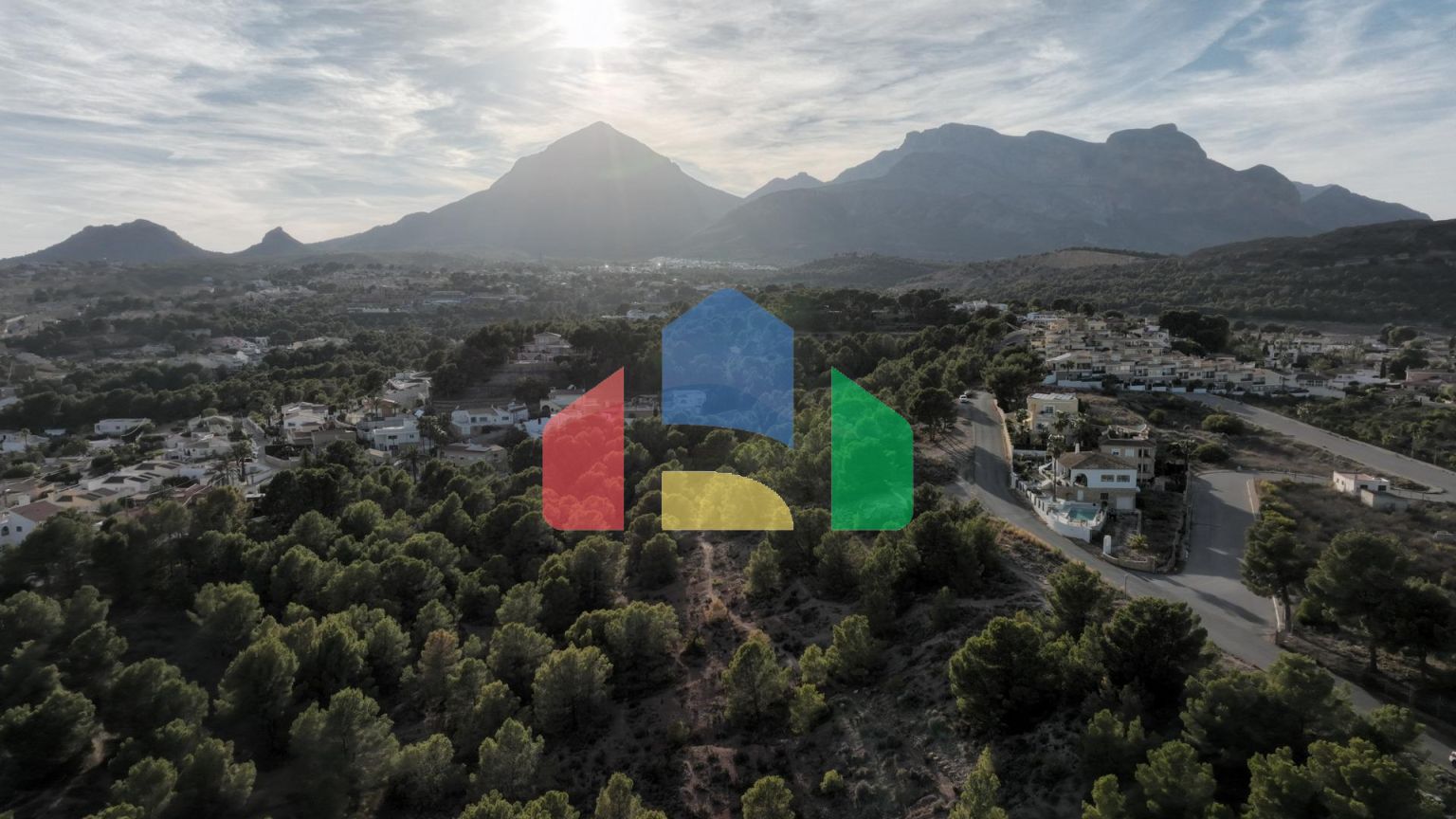 НОВЫЕ ВИЛЛЫ В АЛЬФАС-ДЕЛЬ-ПИ