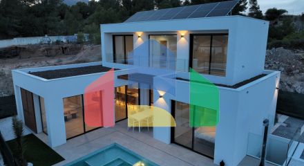 НОВЫЕ ВИЛЛЫ В АЛЬФАС-ДЕЛЬ-ПИ