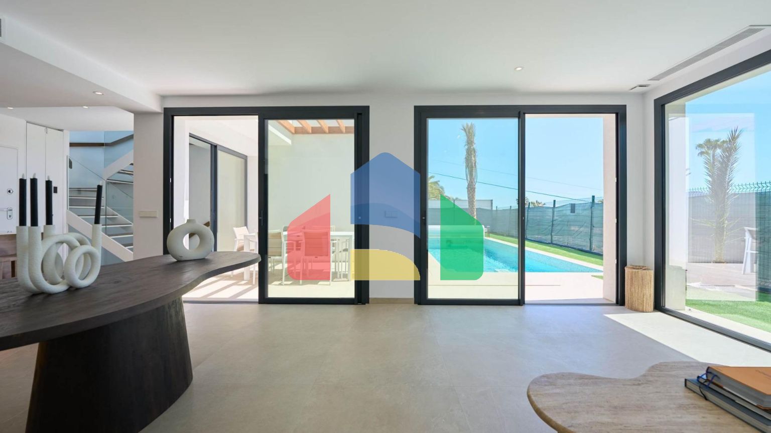 НОВЫЕ ВИЛЛЫ В АЛЬФАС-ДЕЛЬ-ПИ