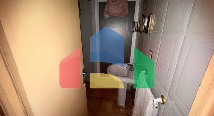 Продаётся квартира на первом этаже — отличный потенциал для ремонта