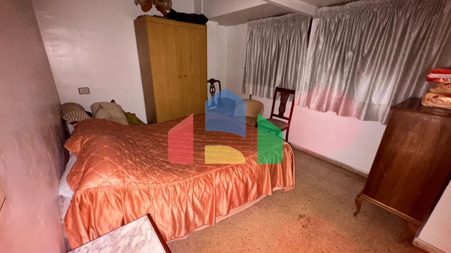 Продаётся квартира на первом этаже — отличный потенциал для ремонта