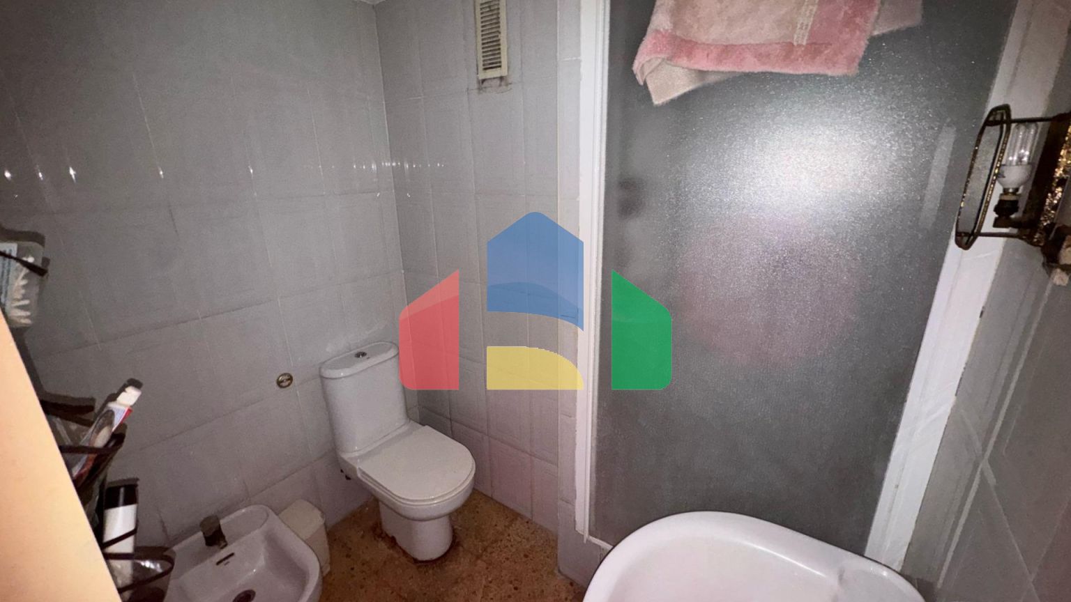 Продаётся квартира на первом этаже — отличный потенциал для ремонта