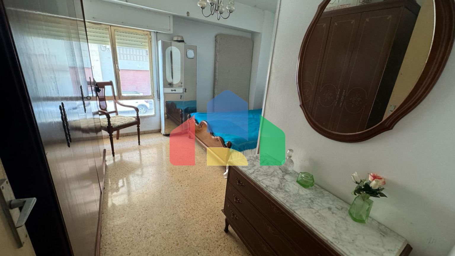 Продаётся квартира на первом этаже — отличный потенциал для ремонта