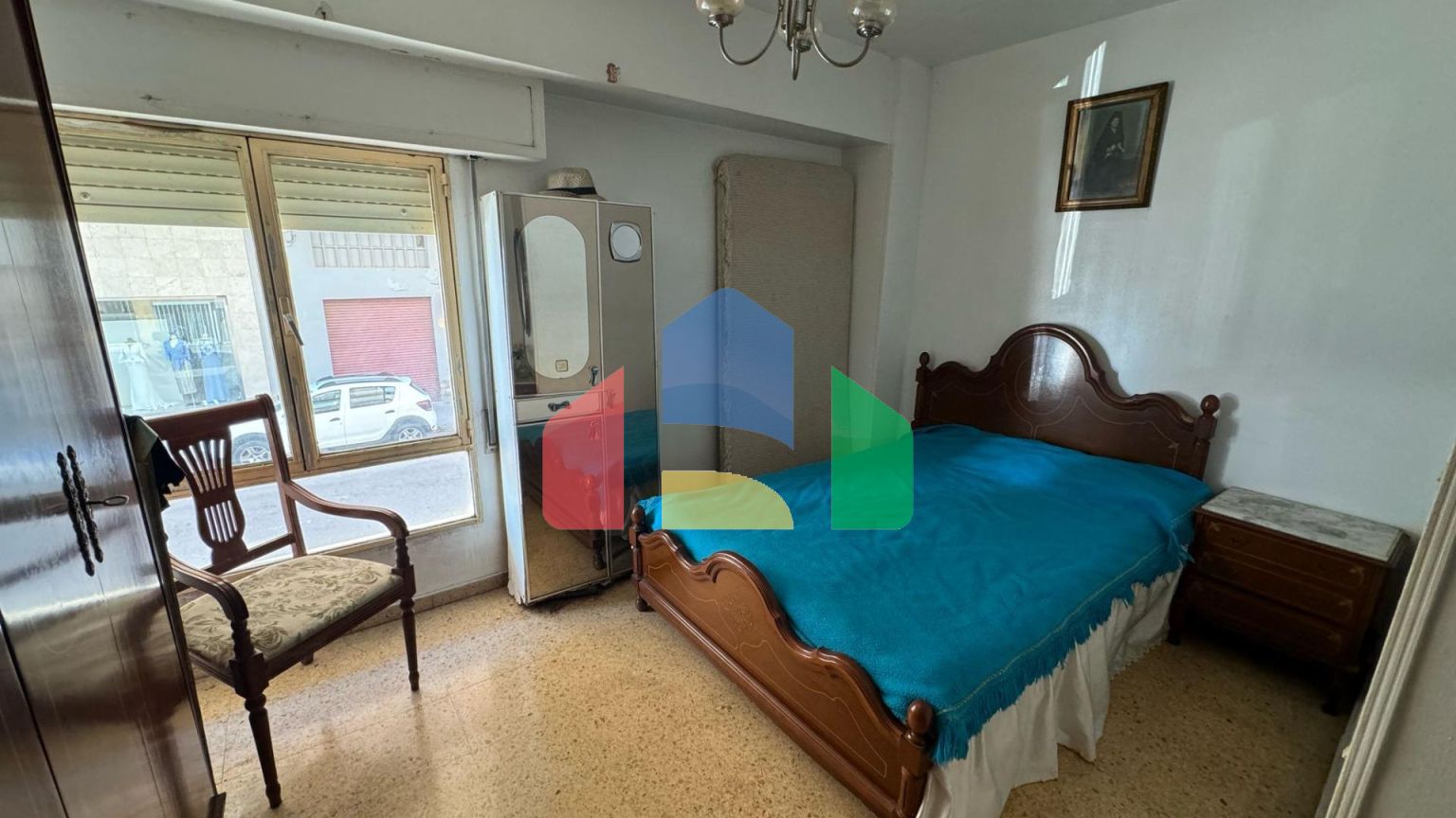 Продаётся квартира на первом этаже — отличный потенциал для ремонта